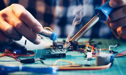 Обладнання та інструменти для створення сервісного центру